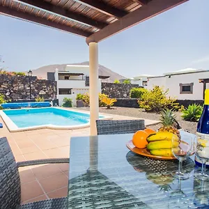  Villa Eleonor